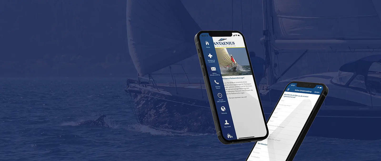 Foto von der App im Handy vor einer Yacht