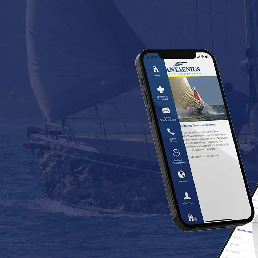 Foto von der App im Handy vor einer Yacht